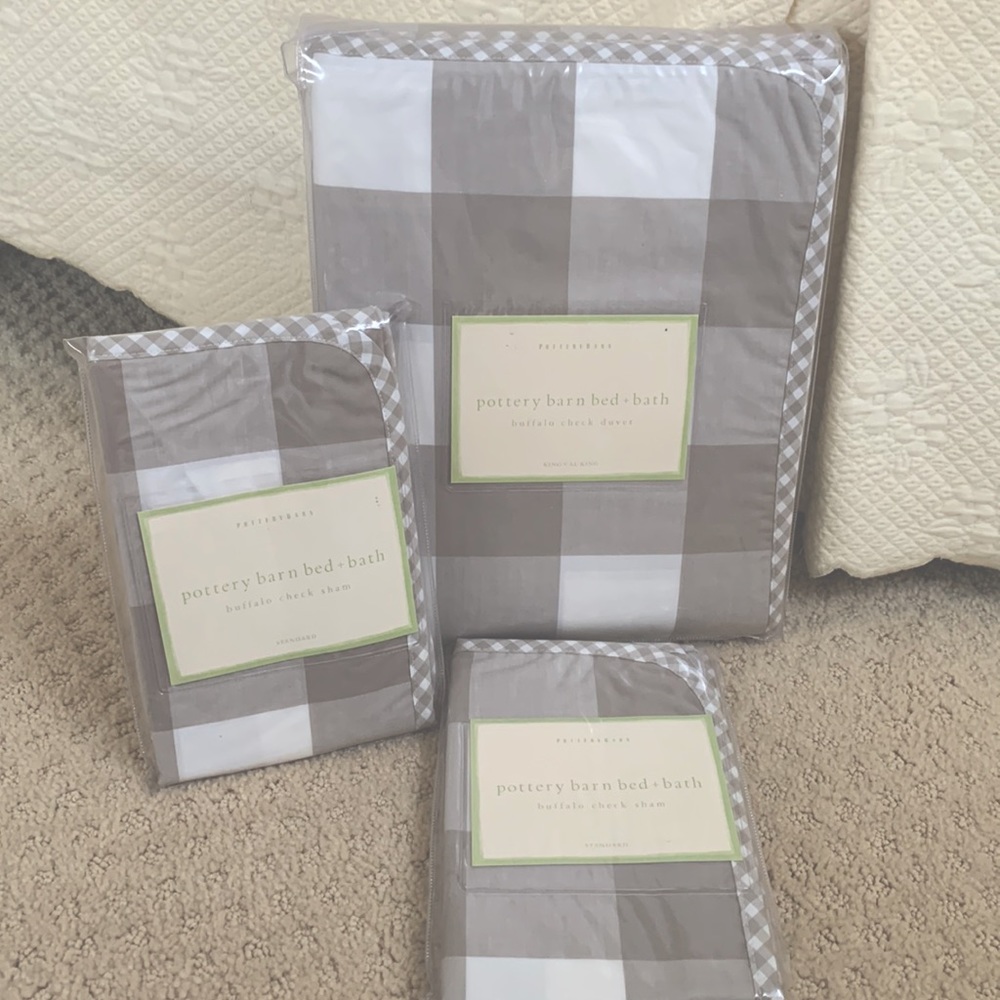 Pottery Barn Buffalo Check King Duvet and Standard shams